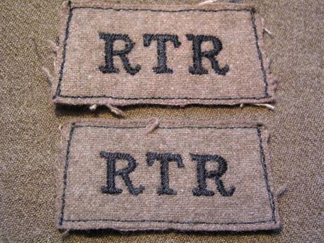Pair of WWII Royal Tank Regiment Slip-on Shoulder Titles