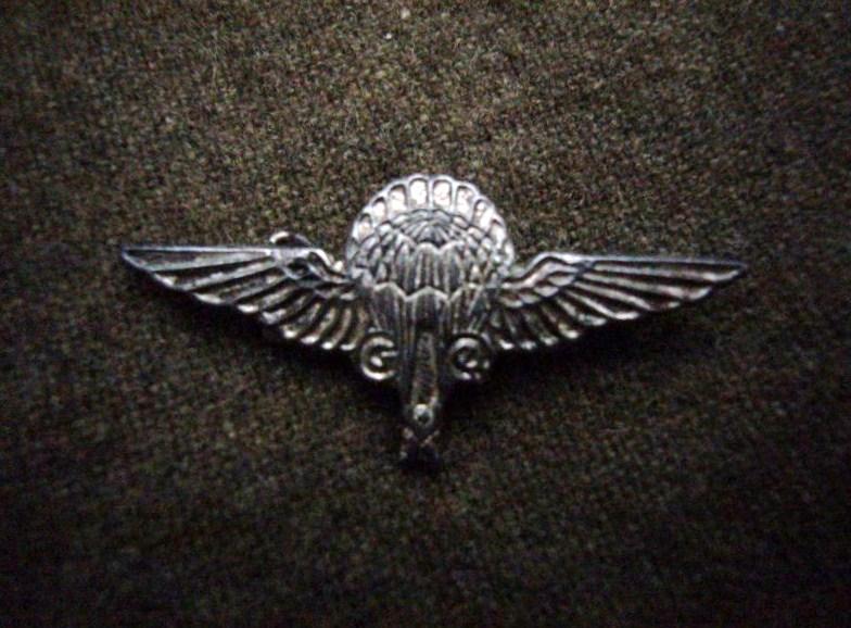 War Department Militaria | Scarce early GQ Parachute Badge