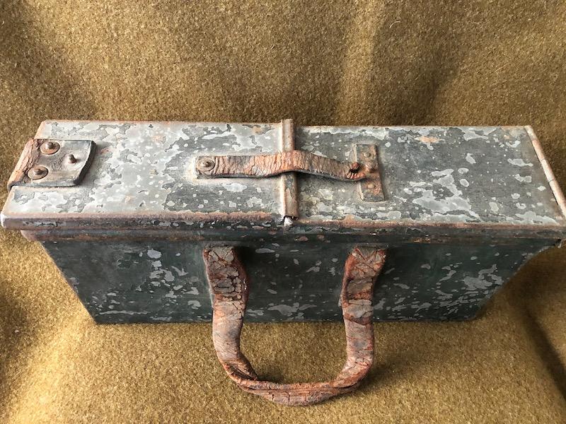 War Department Militaria | 1917 Vickers Machine Gunn Ammo Box