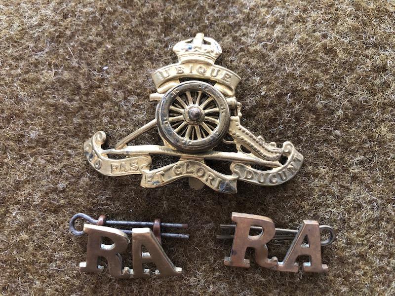 Royal Artillery Cap badge and Shoulder Titles
