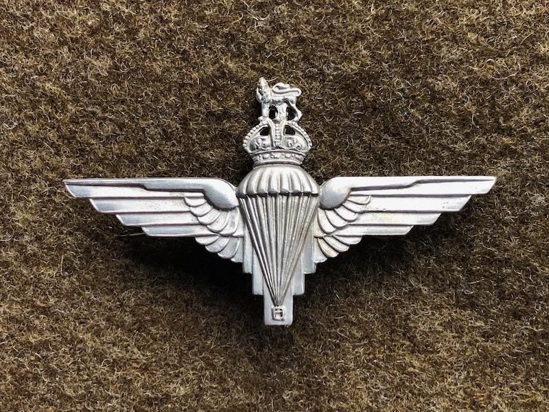 War Department Militaria | Early WWII pattern Parachute Regiment Cap Badge