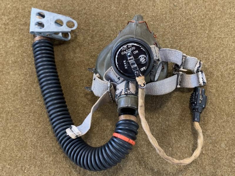 Very fine WWII RAF G-Type Oxygen Mask and Hose