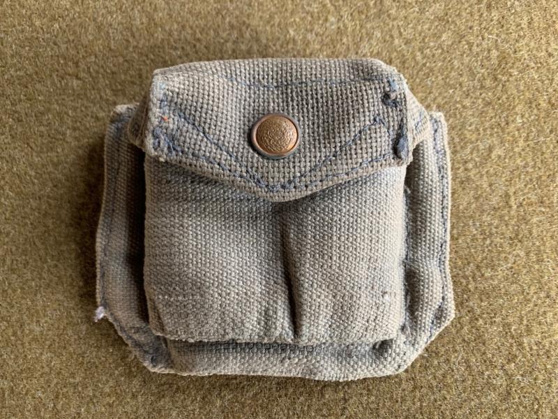 Scarce WWII dated RAF Pattern 1937 Revolver Ammo Pouch