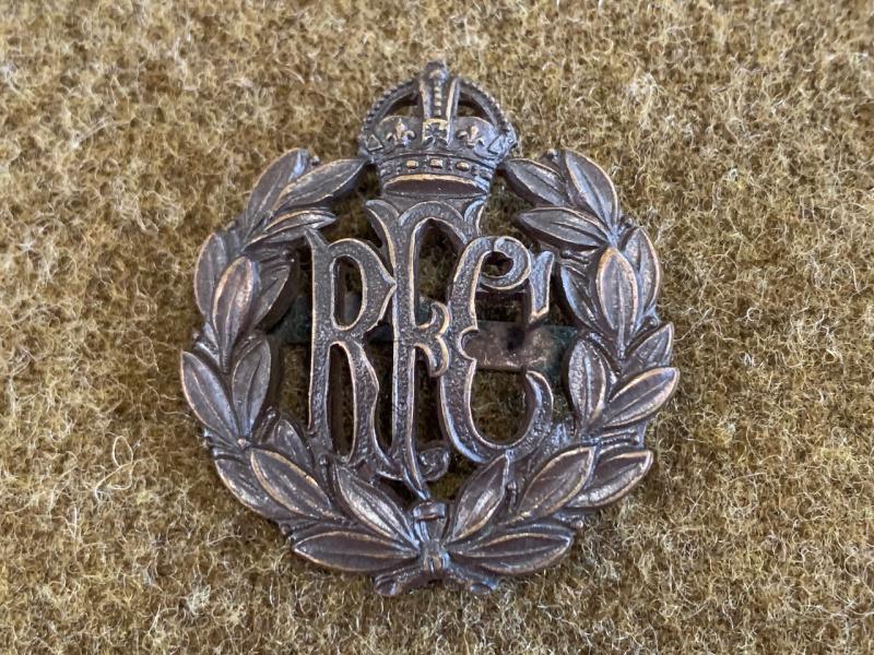 War Department Militaria | WWI Royal Flying Corps Officer's Cap Badge ...