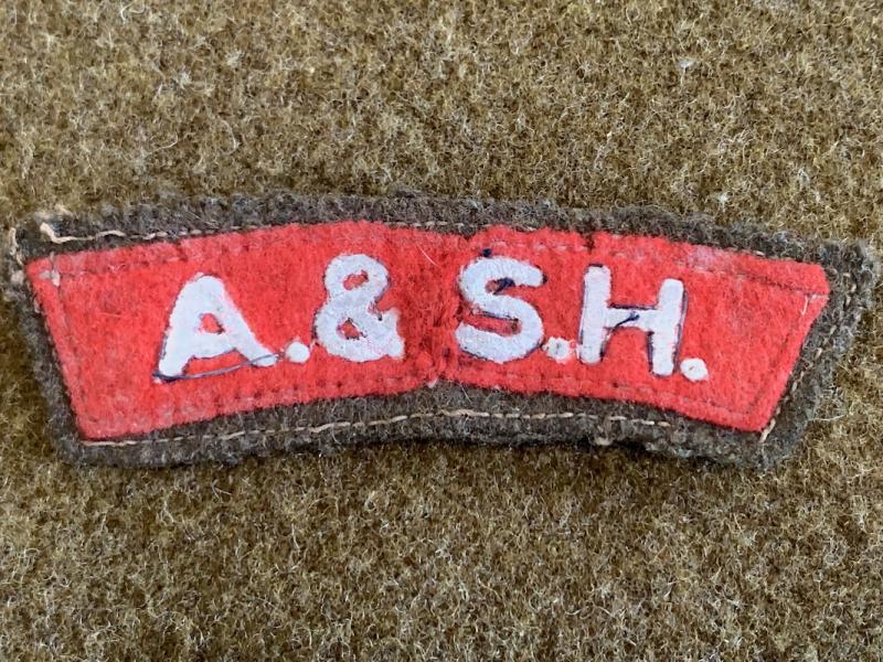 War Department Militaria Argyle and Sutherland Highlanders Shoulder Title